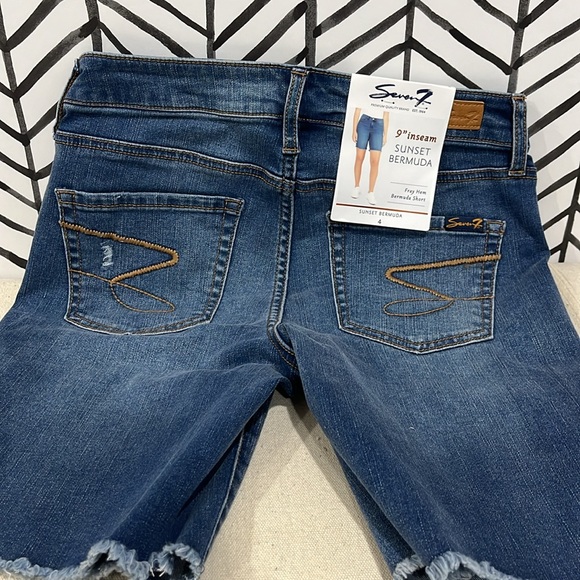 NWT Seven7 9” inseam Sunset Bermuda Fray Hem Denim Shorts, Size 4, Color: Miners - Picture 3 of 16